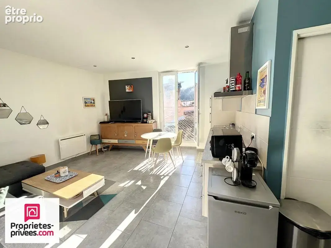 RIANS Appartement T2 loué refait à neuf Plein sud - photo 1