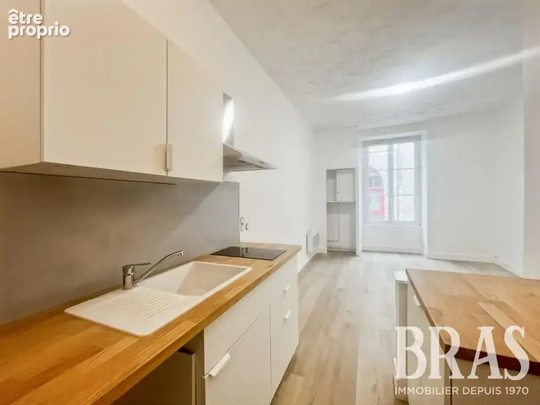 Studio meublé (loué) - hotel dieu - nantes - photo 3