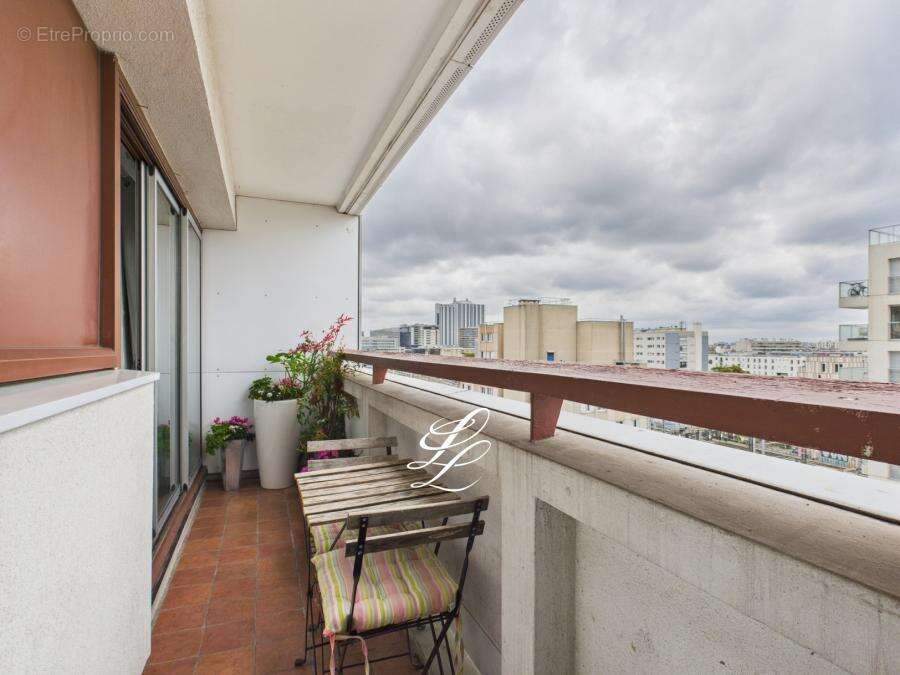 Appartement à PARIS-15E