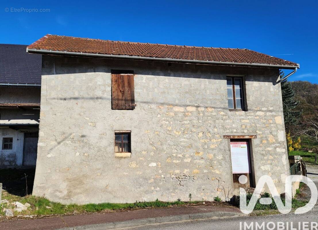 Photo 1 - Maison à CHAMPAGNE-EN-VALROMEY