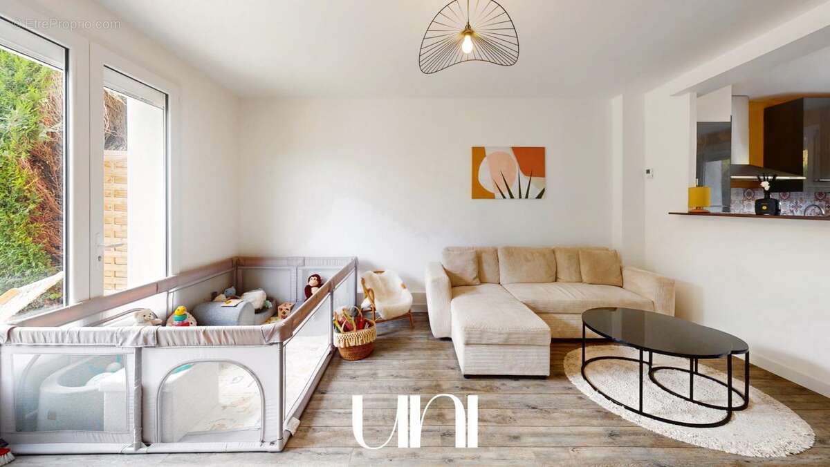 Maison à SAINT-PIERRE-SUR-DIVES