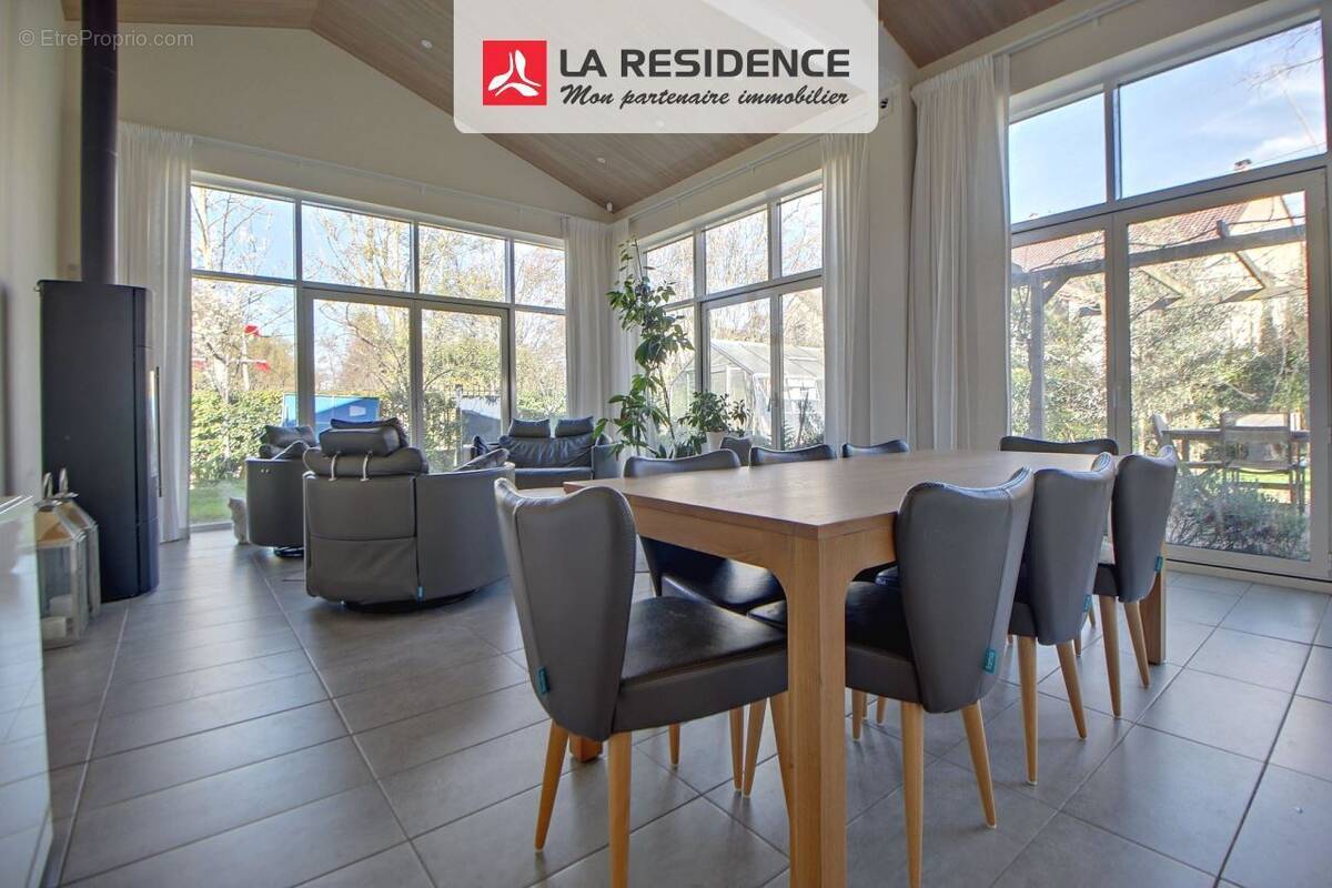 Maison à VERNEUIL-SUR-SEINE