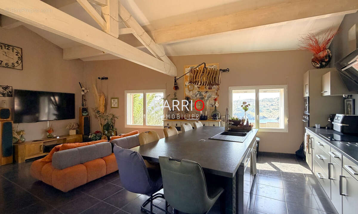Maison 95 m² à Cerbere  - photo 9