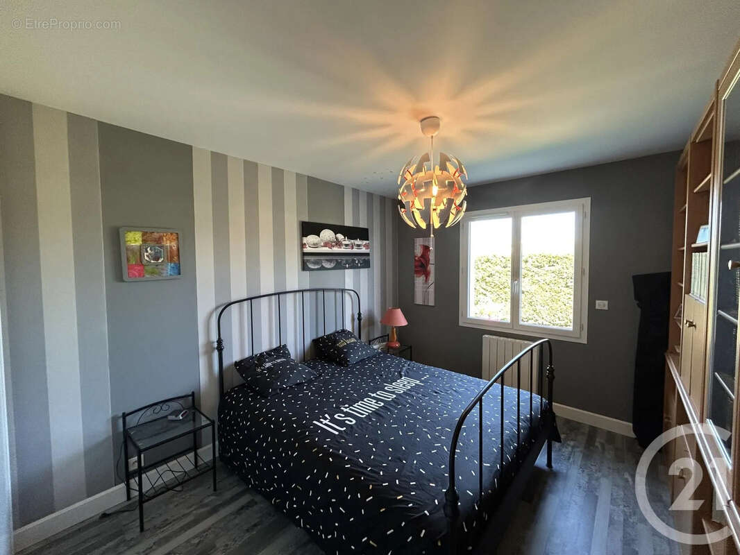 Maison 162 m² à Camps-Sur-L'isle  - photo 6