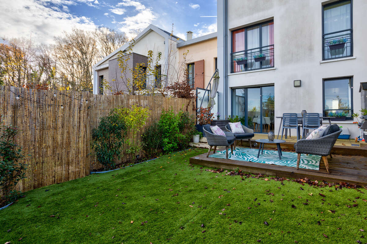 Maison à LOUVECIENNES