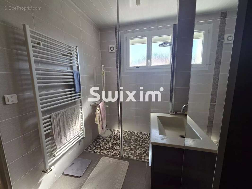 Maison à LONS-LE-SAUNIER