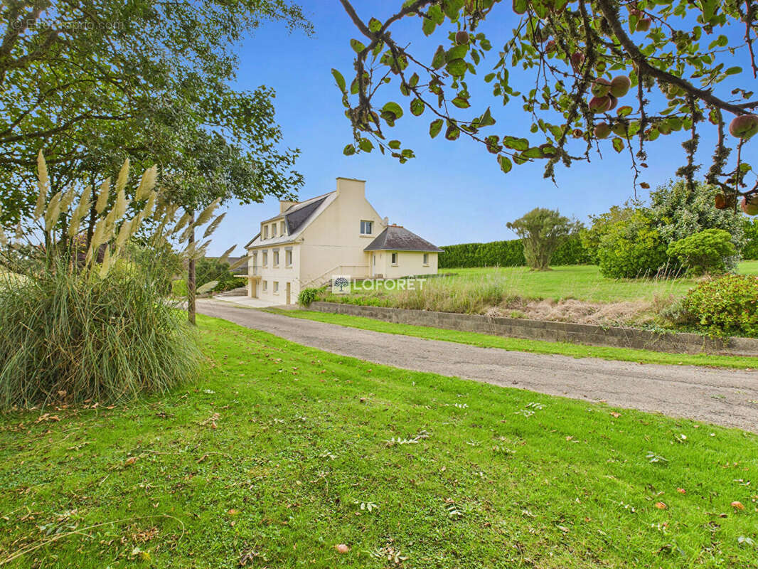 Maison à POULDREUZIC