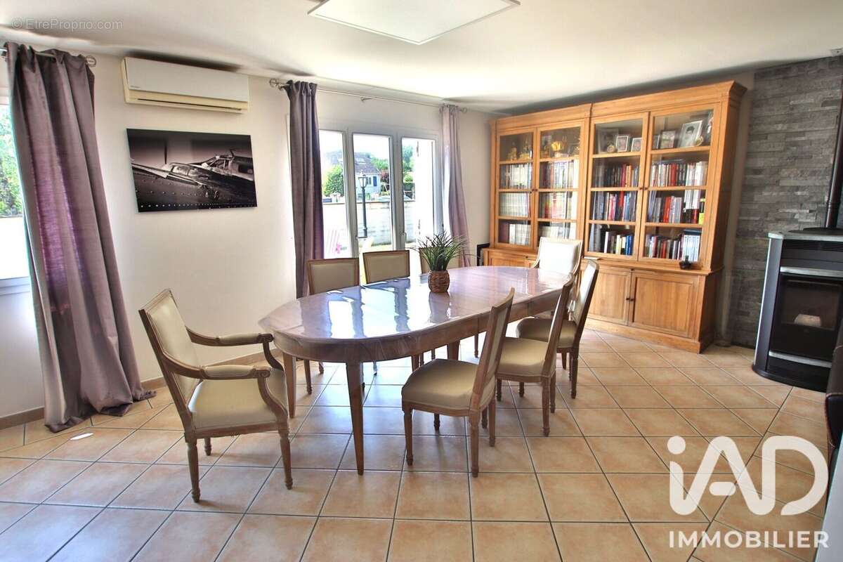 Maison 140 m² à Noisy-Rudignon  - photo 6
