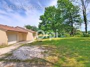 Maison à NOTRE-DAME-DE-SANILHAC