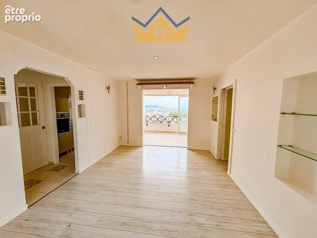 Appartement 4 pièces 79 m² à vendre à Fort-De-France (97200) - photo 1