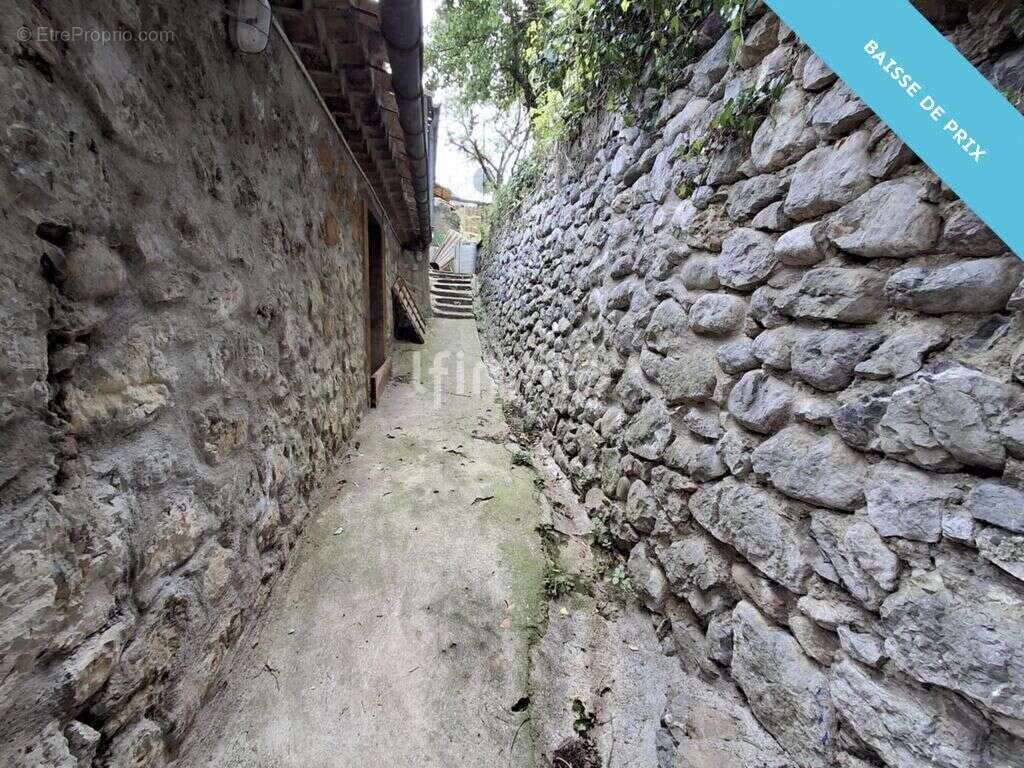 Maison à BELVIANES-ET-CAVIRAC