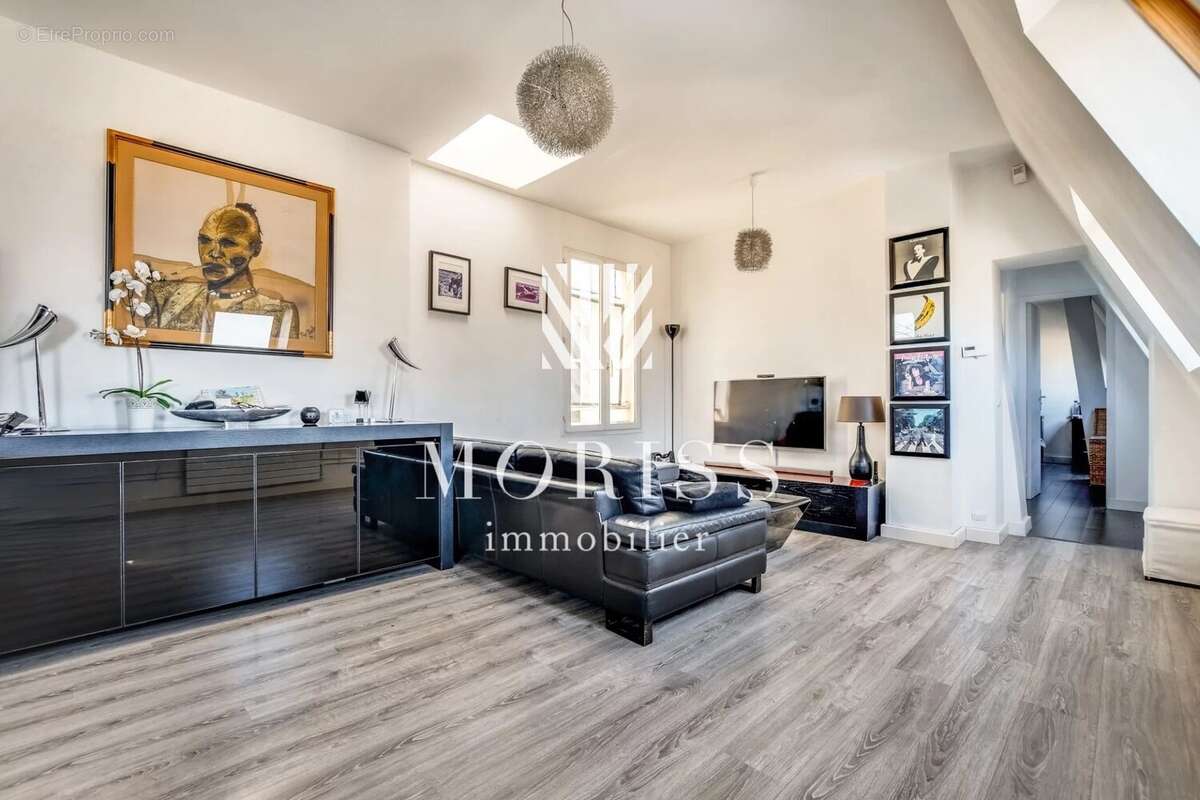 Appartement à PARIS-14E