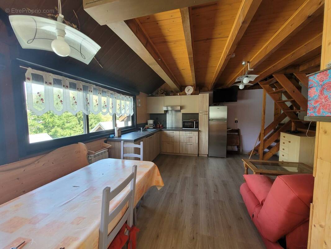 Appartement à SAINT-JEAN-D&#039;ARVES