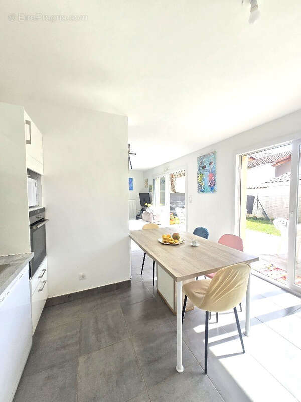 Maison à BRINDAS