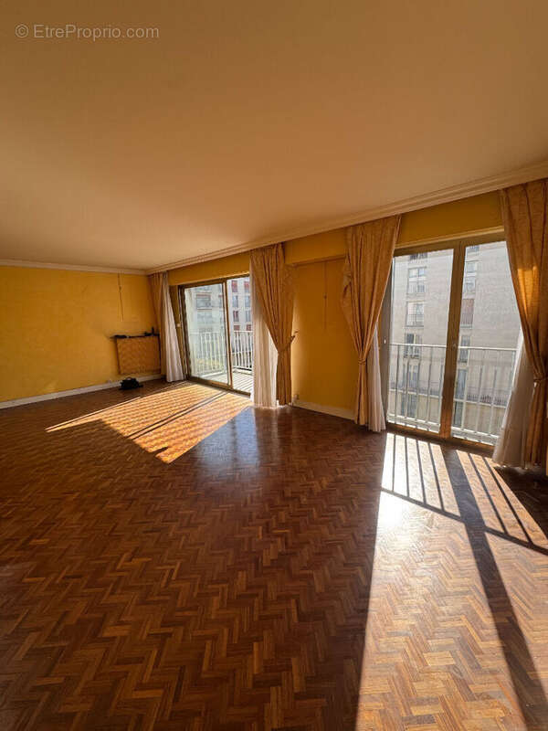 Appartement à VERSAILLES