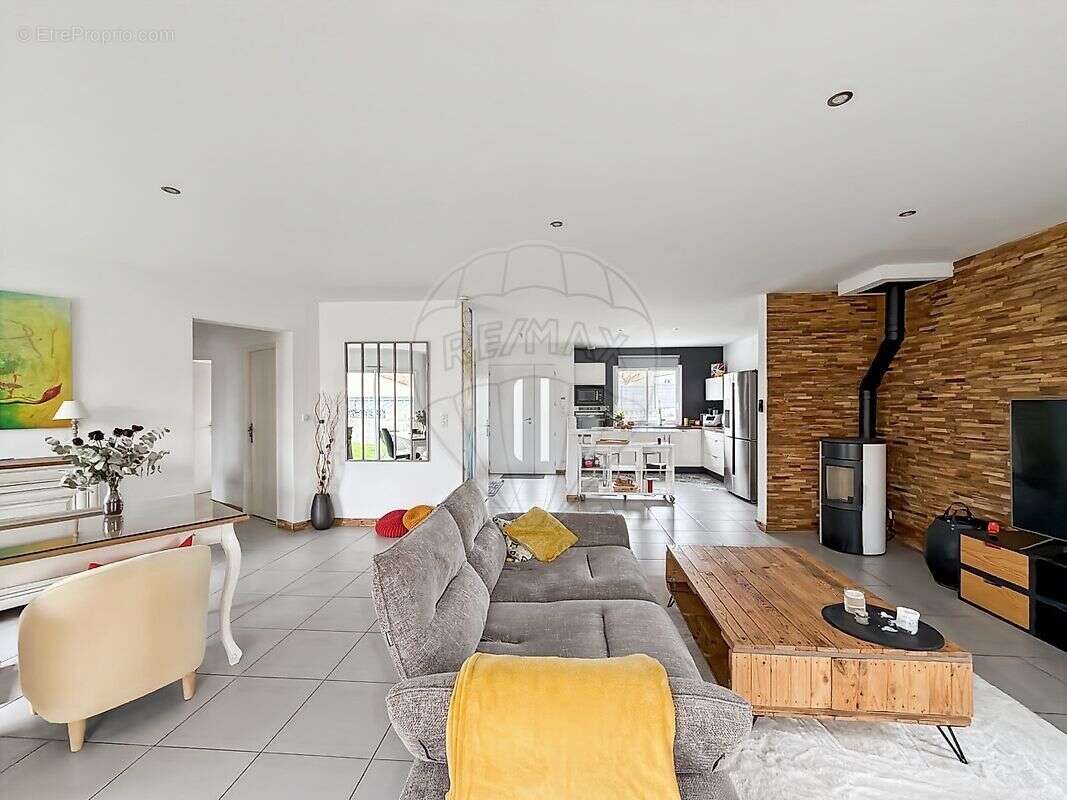 Maison à LE LOROUX-BOTTEREAU