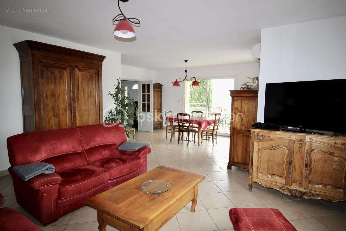 Maison à VILLETELLE