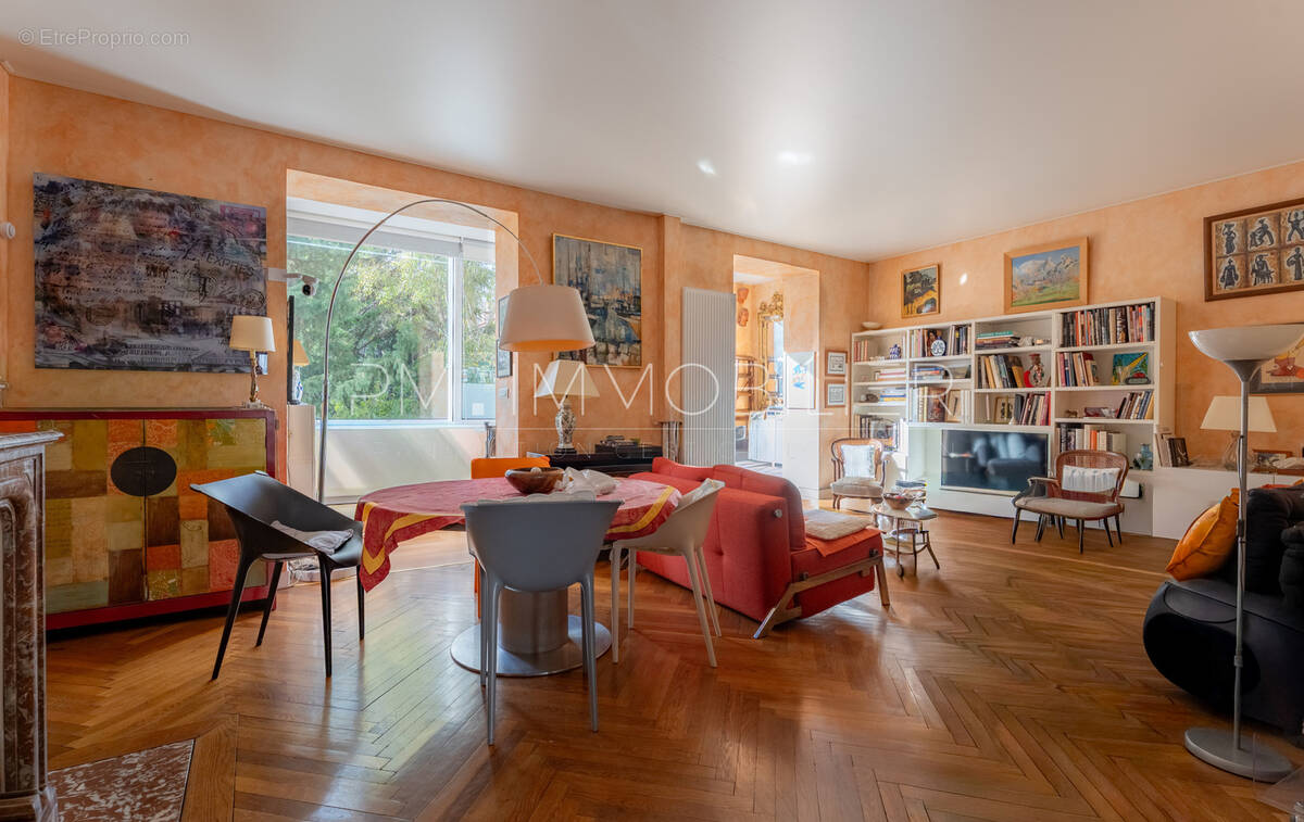 Appartement à MARSEILLE-8E