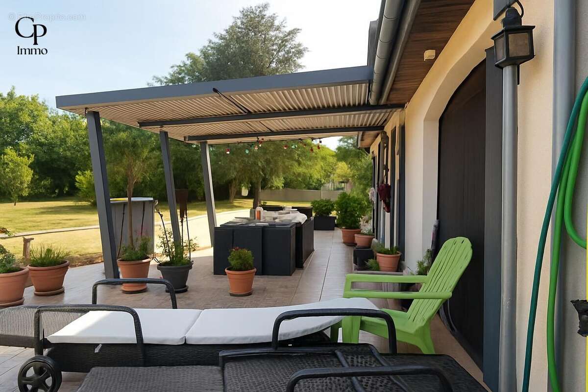 Maison 133 m² à La Breille-Les-Pins  - photo 5