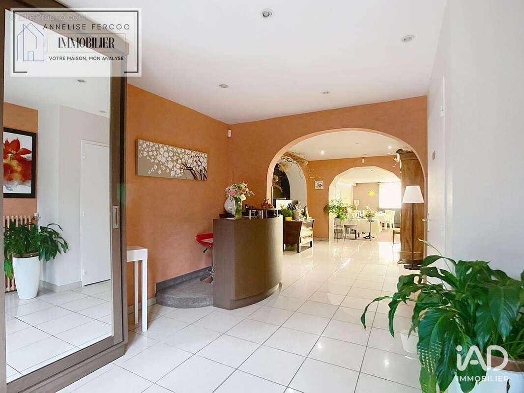 Photo 8 - Commerce à SAUVIGNY-LES-BOIS