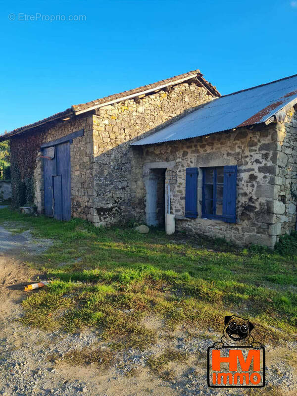 Maison à EYJEAUX