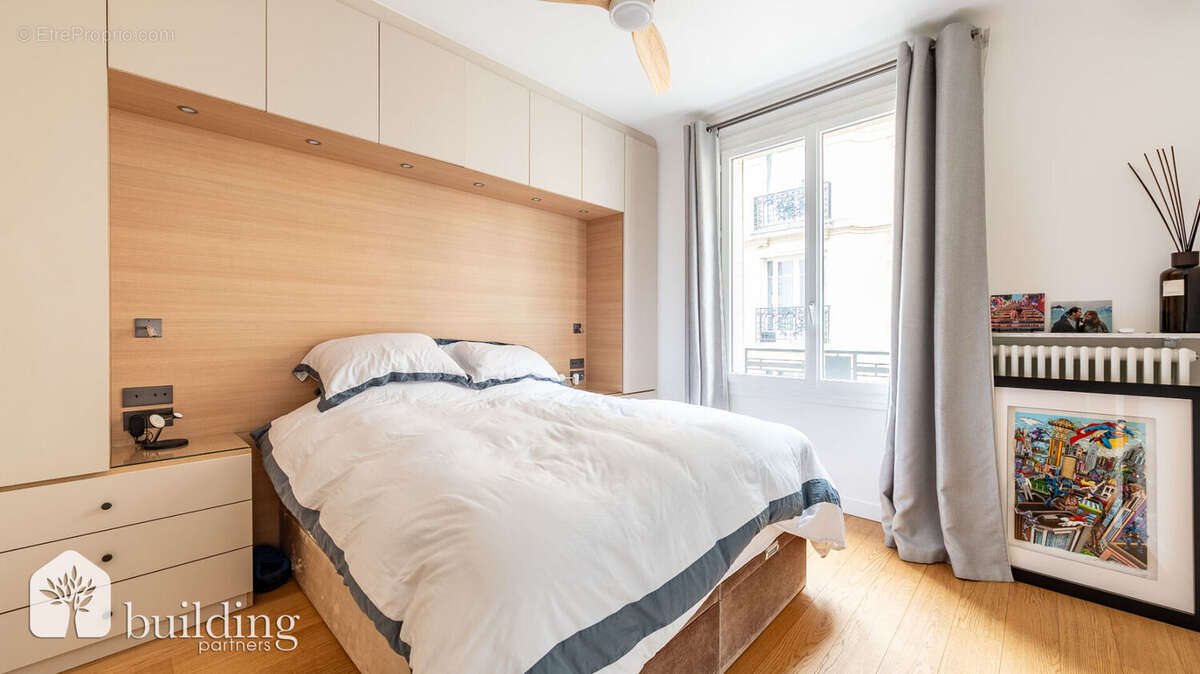 Appartement à PARIS-17E