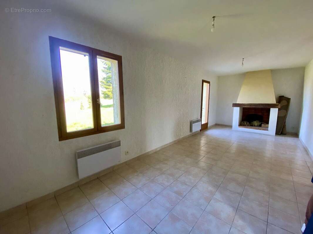 Maison à CLAIRAC