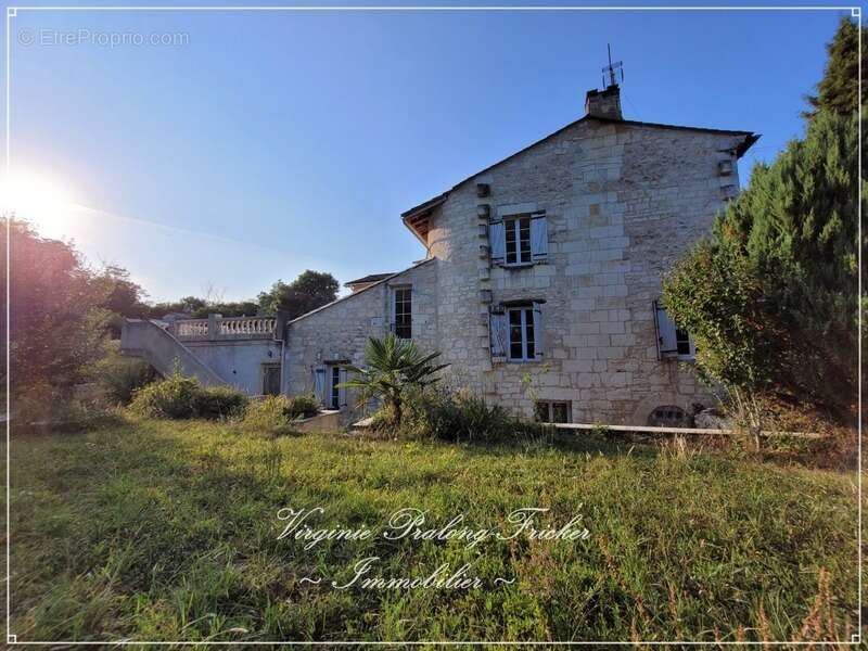Maison à VILLEGOUGE