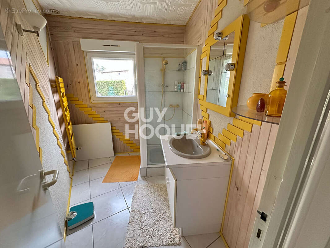 Maison à SAINT-AGREVE