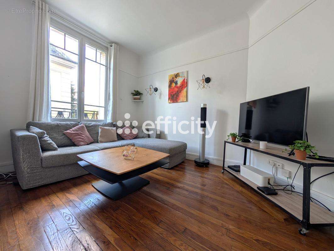 Appartement à ENGHIEN-LES-BAINS