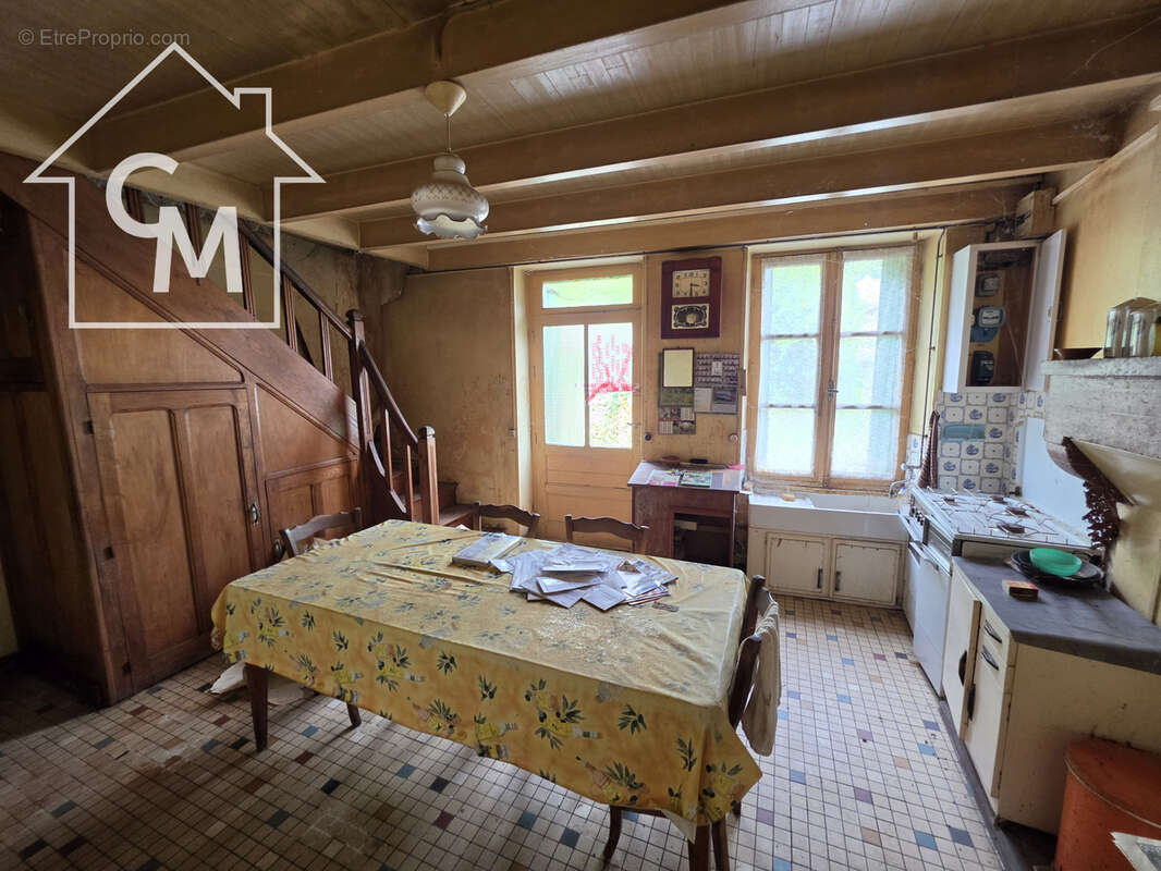 Maison à LESSAC
