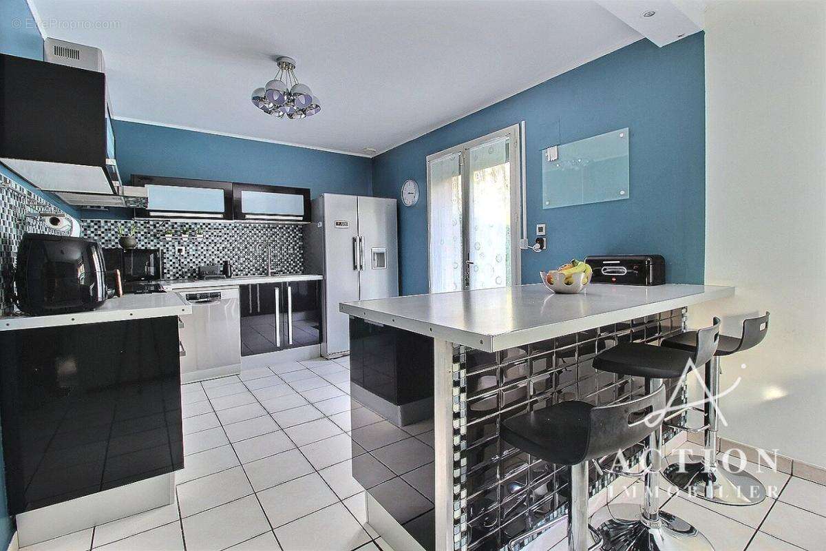 Maison à LYS-LEZ-LANNOY