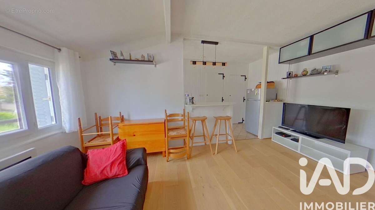 Photo 2 - Appartement à MOISSY-CRAMAYEL