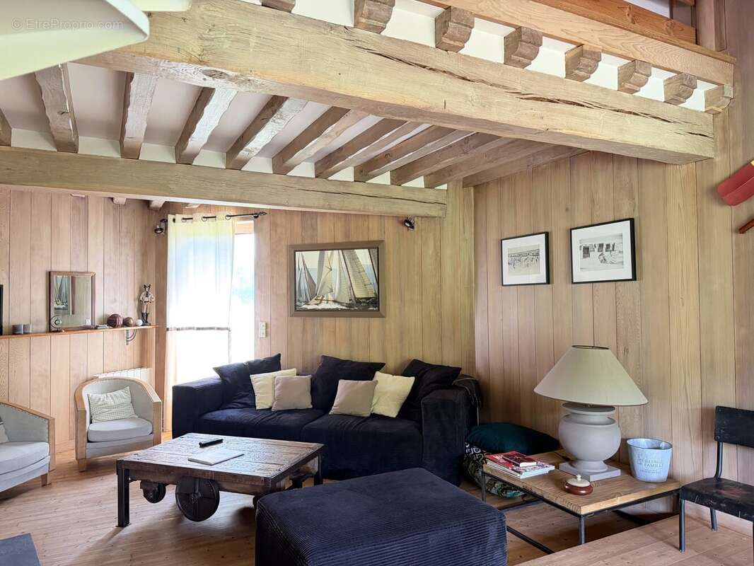 Maison à BERNAY