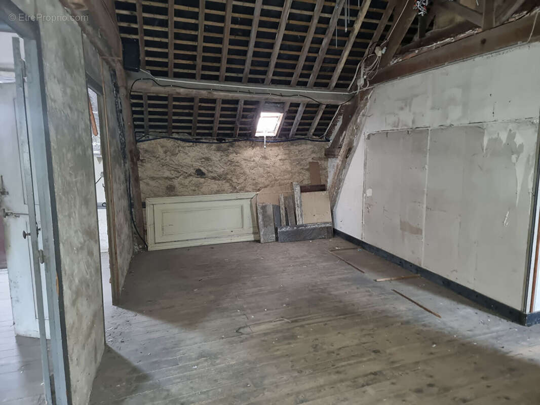 Maison à FRESNAY-SUR-SARTHE