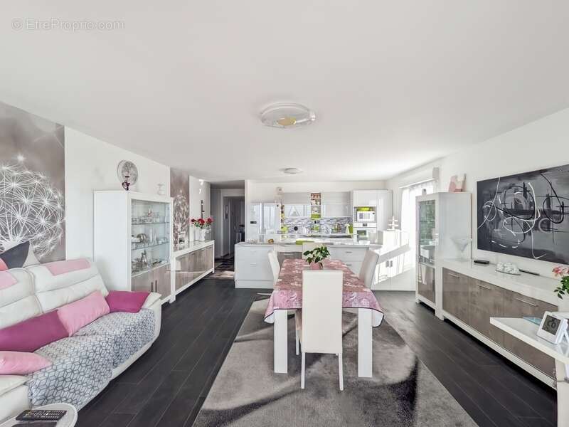Appartement à EVIAN-LES-BAINS