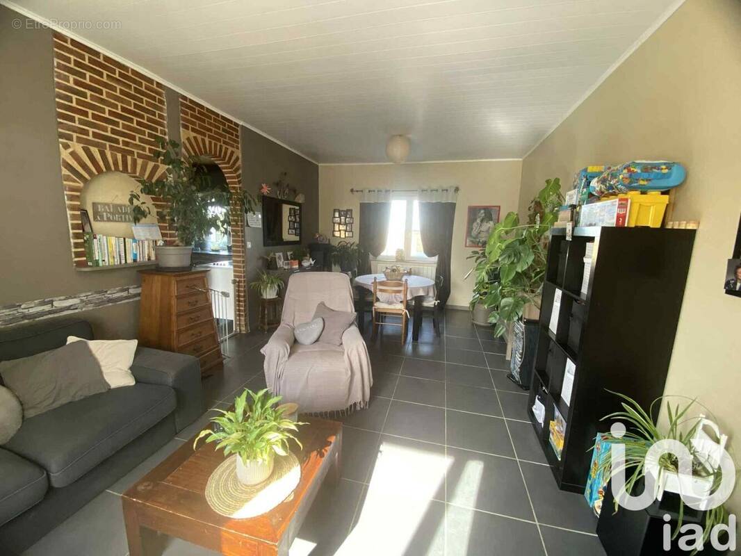 Photo 1 - Maison à TRUMILLY