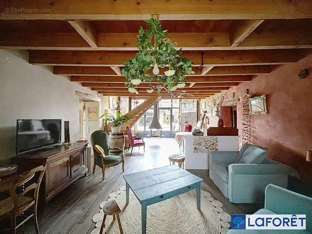 Maison Saulx Le Duc (luxerois) 3 pièce(s) 178.5 m2 - photo 10