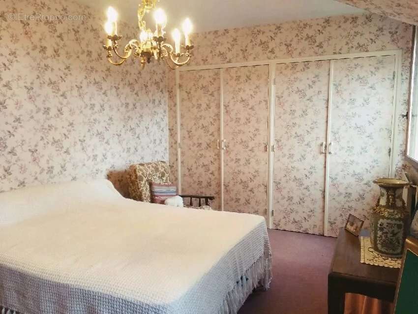 Maison à CHAMPCEVINEL