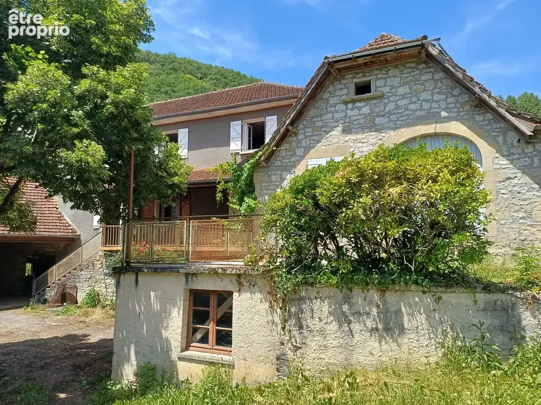 Propriété avec dépendances et étang sur 5.3 ha de terrain - photo 5