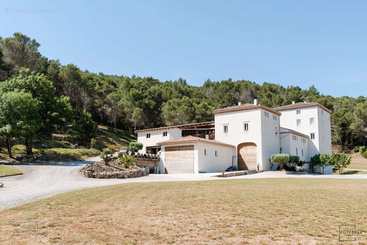 Maison à VILLESEQUE-DES-CORBIERES
