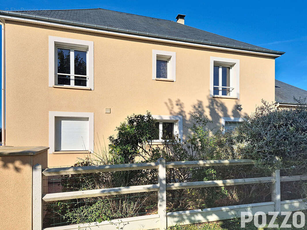 A vendre Maison recente de 8 pp située à Biéville Beuville 14112 - photo 18