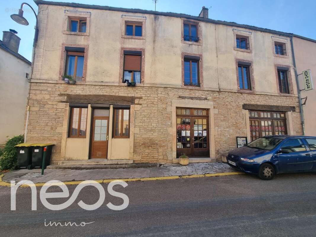 Appartement à CORGOLOIN