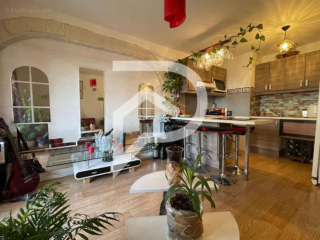 Appartement à LIMEIL-BREVANNES