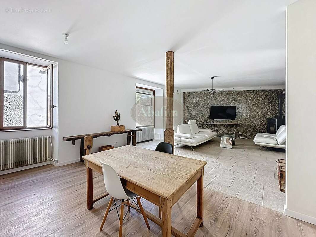 Maison à LA BASTIDE-DU-SALAT