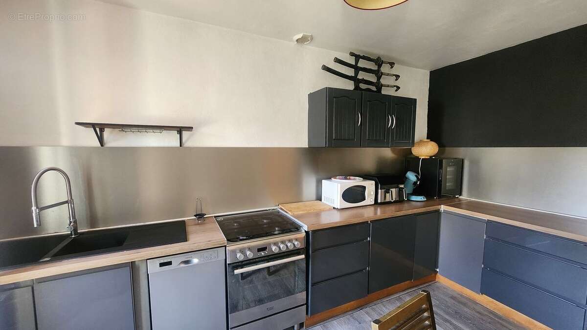 Auriol - maison jumelée T3  de 70m² - vente urgente - cause - Maison à AURIOL
