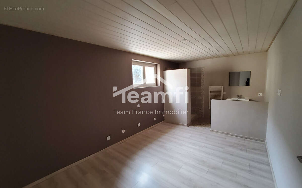 Appartement à GAGNIERES