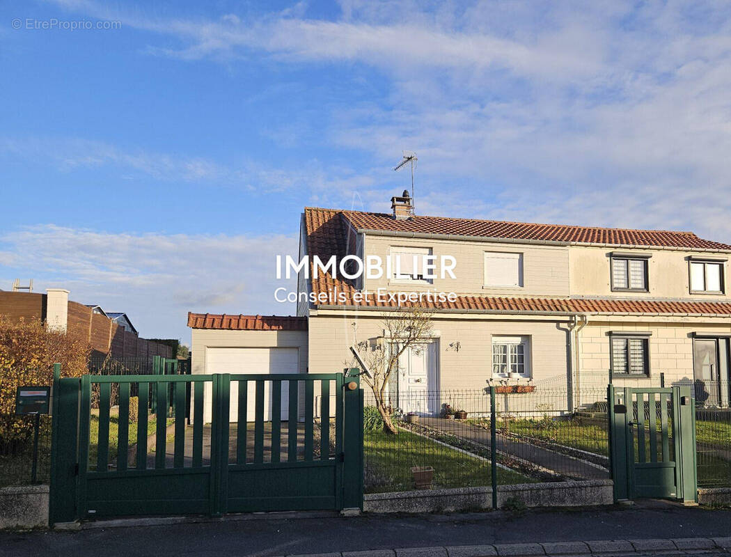 Maison à SAINT-POL-SUR-TERNOISE