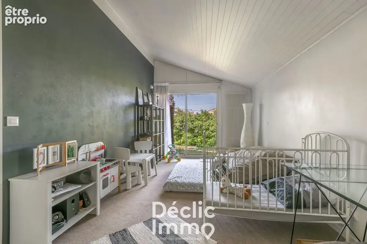 Maison 5 pièces - Quartier Féau - photo 18