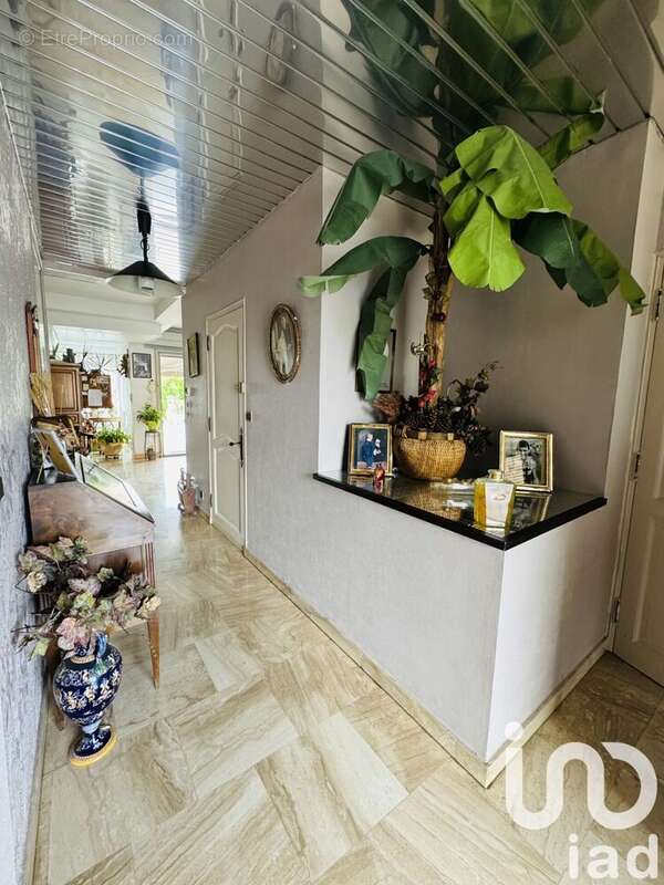 Photo 5 - Maison à DECINES-CHARPIEU